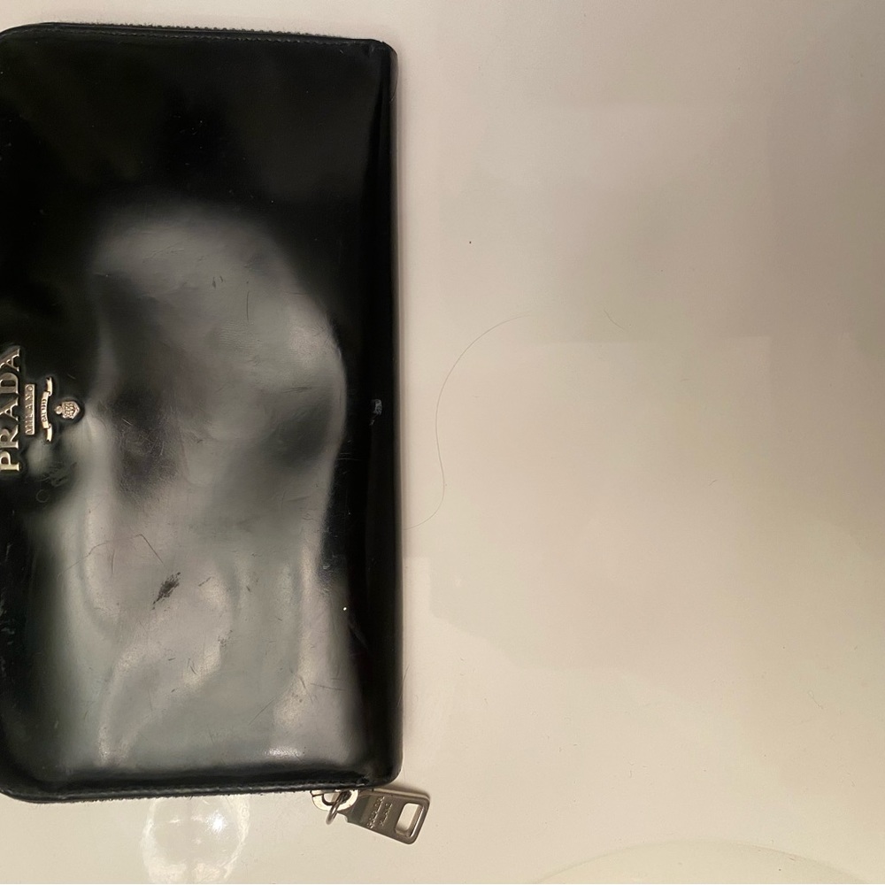 Prada Wallet - Picture 5 of 10
